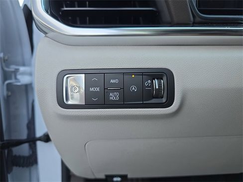 New 2026 GMC Terrain Denali w/ LPO, Floor Liner Package image 23