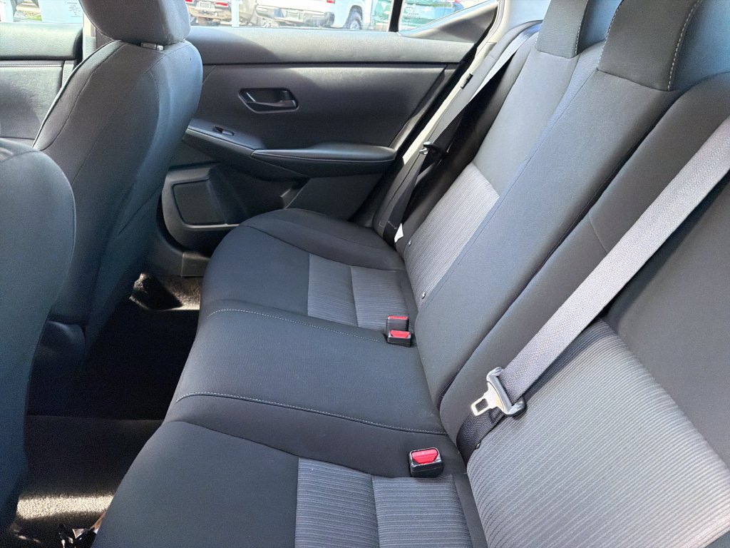 Used 2024 Nissan Sentra SV FWD image 30