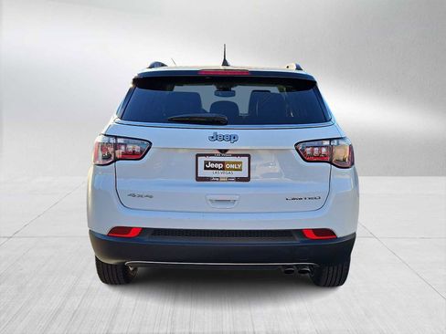 Used 2022 Jeep Compass Limited image 7