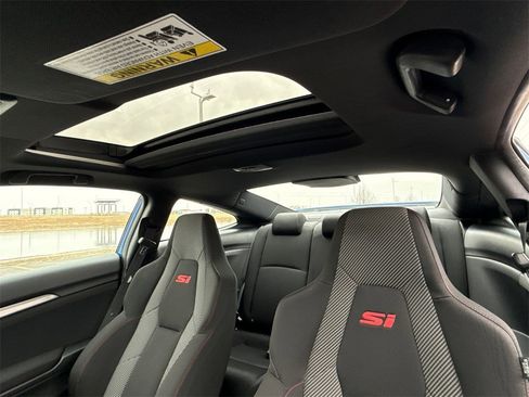 Used 2018 Honda Civic Si image 19