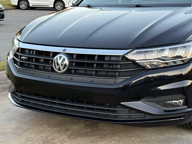 Used 2019 Volkswagen Jetta R-Line w/ R-Line Cold Weather Package FWD image 8