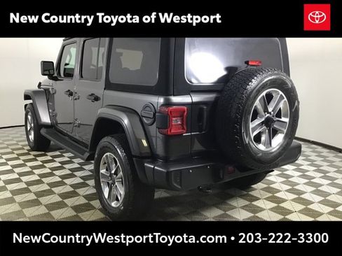 Used 2021 Jeep Wrangler Unlimited Sahara image 5