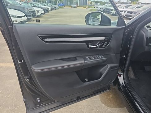 Used 2025 Honda CR-V Sport Touring image 11