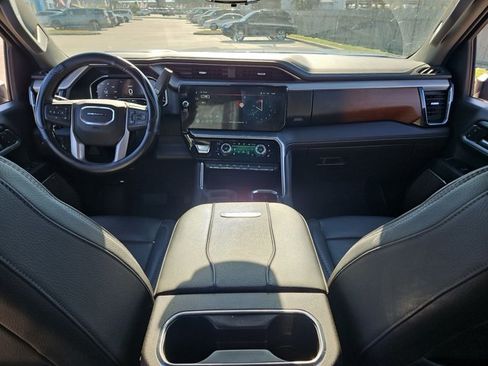 Certified 2024 GMC Sierra 2500 Denali w/ Denali Reserve Package image 16