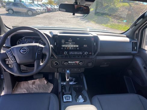 New 2026 Nissan Frontier SV w/ SV Convenience Package image 13
