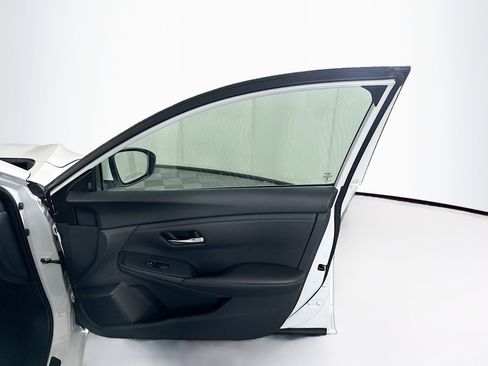 Used 2024 Nissan Sentra SV image 30