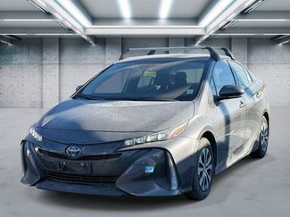 Used 2021 Toyota Prius Prime XLE video 1