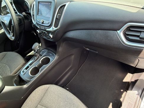 Used 2024 Chevrolet Equinox LT FWD image 35