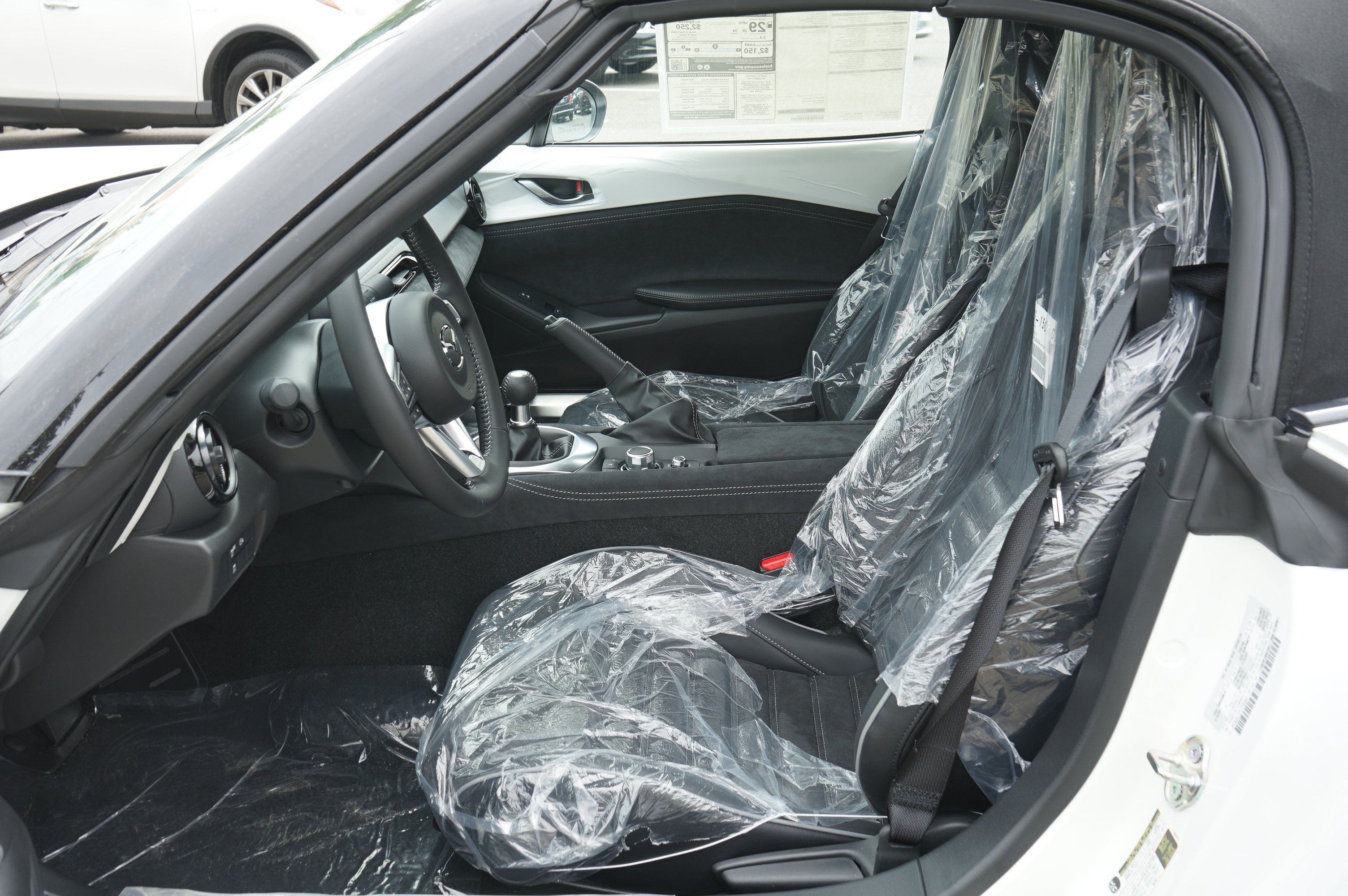 New 2026 MAZDA MX-5 Miata Club w/ Interior Package RWD image 15