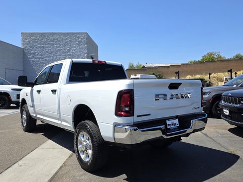 Certified 2025 RAM 2500 Big Horn AWD/4WD image 3
