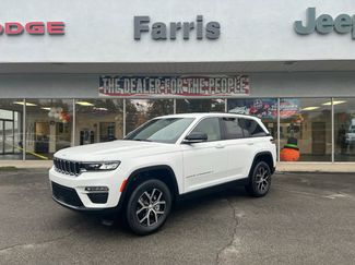 New 2025 Jeep Grand Cherokee Limited video 1