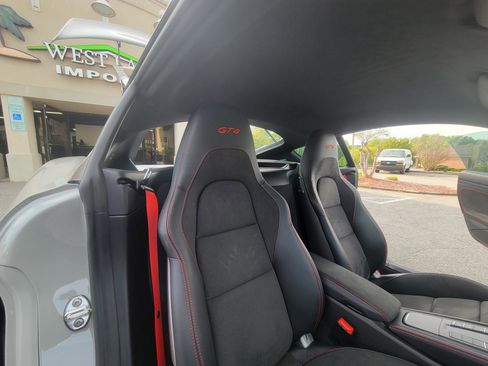 Used 2022 Porsche 718 Cayman GT4 image 46