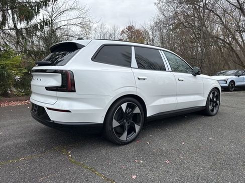 New 2025 Volvo EX90 Ultra image 8