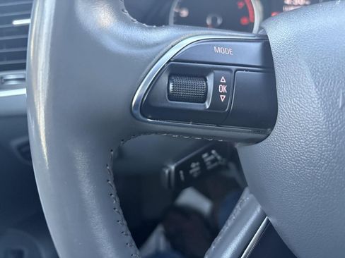 Used 2013 Audi Q5 3.0T Prestige image 32