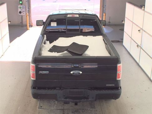 Used 2014 Ford F150 FX4 w/ Equipment Group 401A Mid AWD/4WD image 4