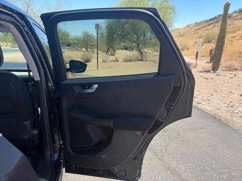 Used 2020 Ford Escape SE FWD image 20