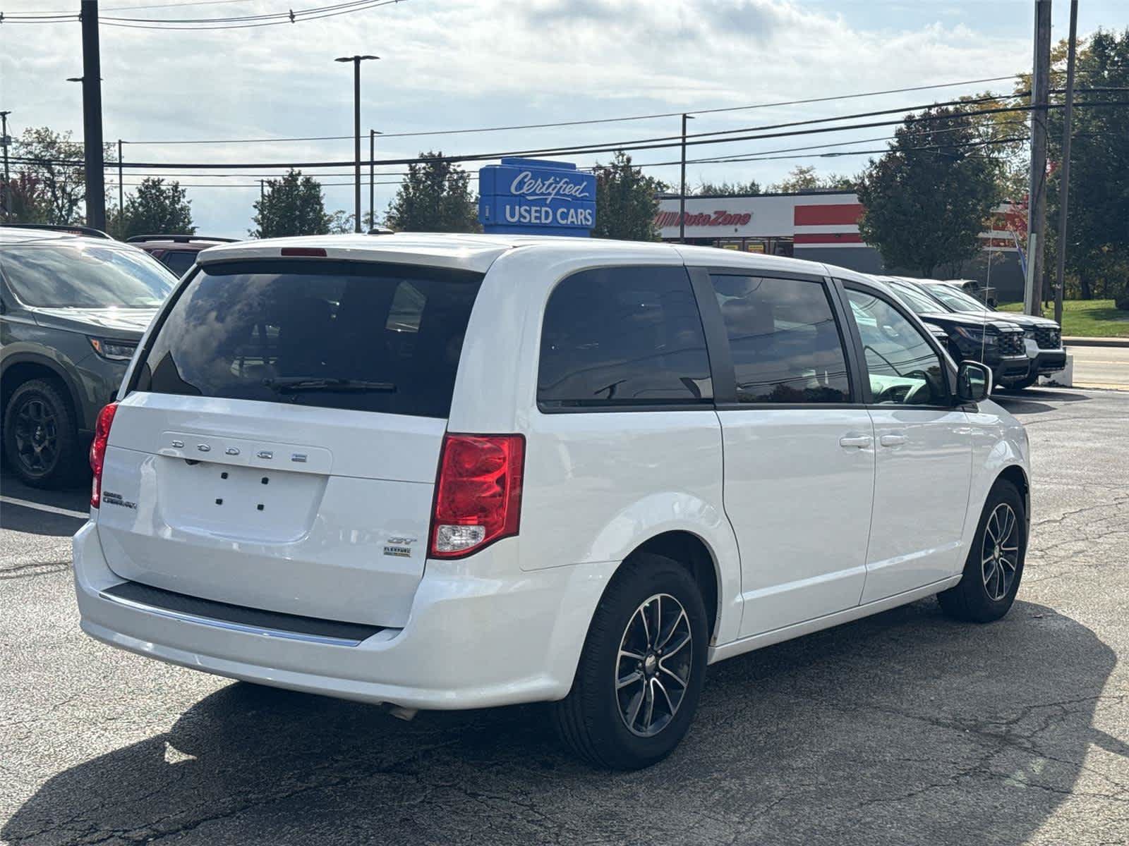 Used 2019 Dodge Grand Caravan GT FWD image 5
