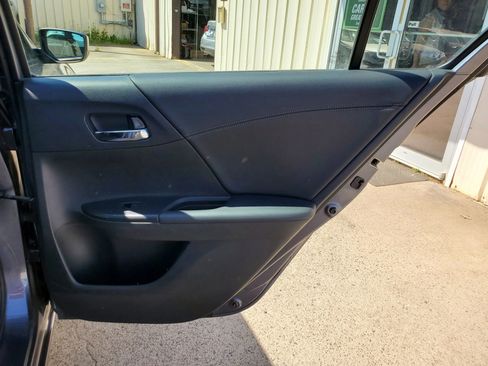 Used 2013 Honda Accord Sport image 26