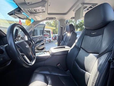 Used 2015 Cadillac Escalade Premium image 10