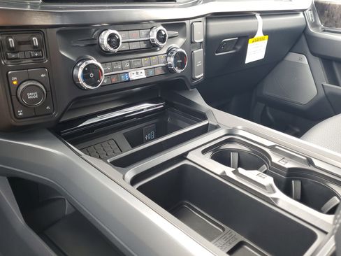 New 2026 Ford F250 Lariat w/ Chrome Package image 20