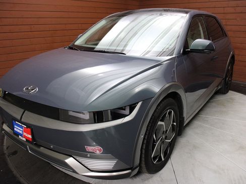 Used 2024 Hyundai Ioniq 5 Limited image 59