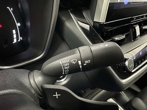 Used 2025 Toyota Corolla XSE FWD image 22