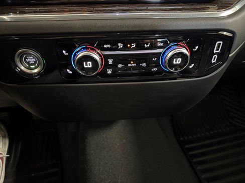 Used 2023 GMC Sierra 1500 SLE image 20