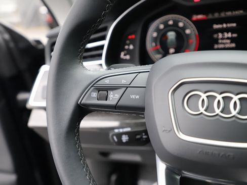 Used 2024 Audi Q8 Premium Plus w/ Premium Plus Package image 23