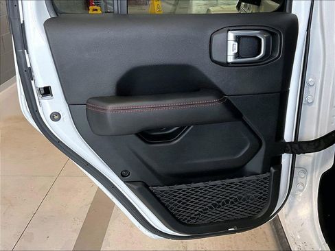 Used 2021 Jeep Wrangler Unlimited Rubicon image 22