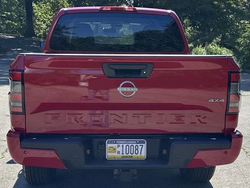 Used 2025 Nissan Frontier SV image 6