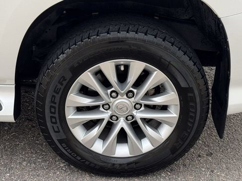 Used 2021 Lexus GX 460 Premium w/ Premium Package AWD/4WD image 11