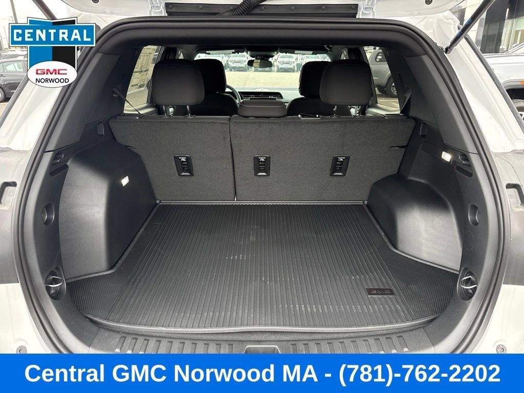New 2027 GMC Terrain Elevation w/ LPO, Floor Liner Package AWD/4WD image 12