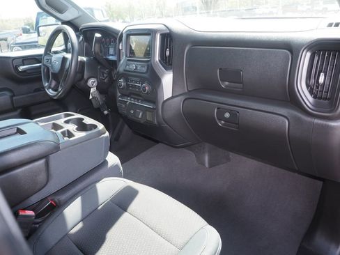 Used 2019 Chevrolet Silverado 1500 Custom Trail Boss w/ Custom Convenience Package AWD/4WD image 21