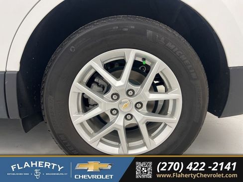 Used 2023 Chevrolet Equinox LT image 19