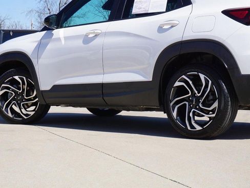 Used 2025 Chevrolet TrailBlazer RS w/ Convenience Package image 14