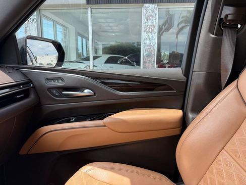 Used 2022 Cadillac Escalade ESV Sport w/ Touring Package AWD/4WD image 35