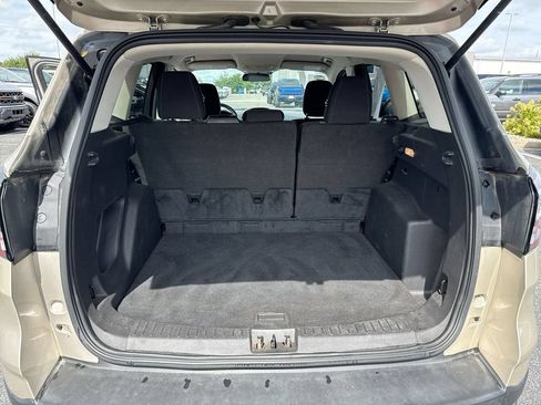 Used 2018 Ford Escape SE FWD image 23