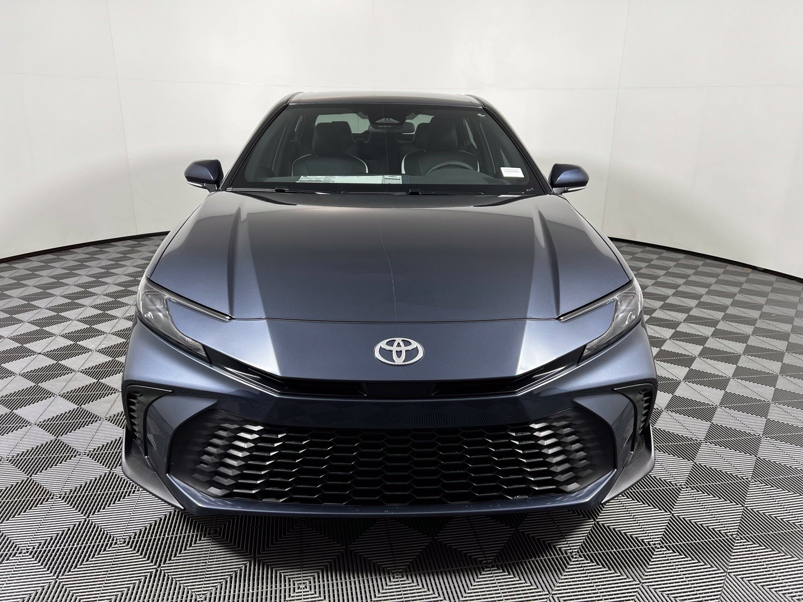 Used 2026 Toyota Camry SE w/ Multimedia Upgrade Package FWD image 2