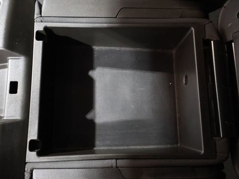 Used 2021 Chevrolet Silverado 1500 Custom w/ Safety Confidence Package image 31