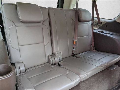 Used 2020 GMC Yukon XL Denali w/ Denali Premium Package image 16