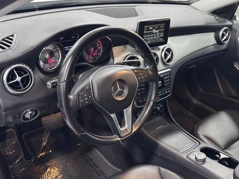Used 2015 Mercedes-Benz GLA 250 4MATIC image 9