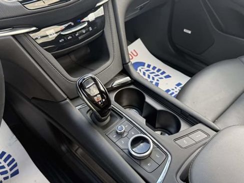 Certified 2024 Cadillac XT5 Premium Luxury FWD image 45