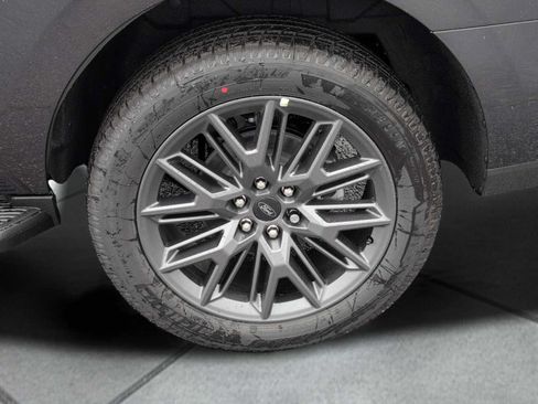 New 2026 Ford Expedition Platinum w/ Stealth Appearance Package AWD/4WD image 12