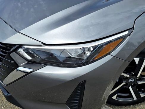 Used 2024 Nissan Sentra SV image 22