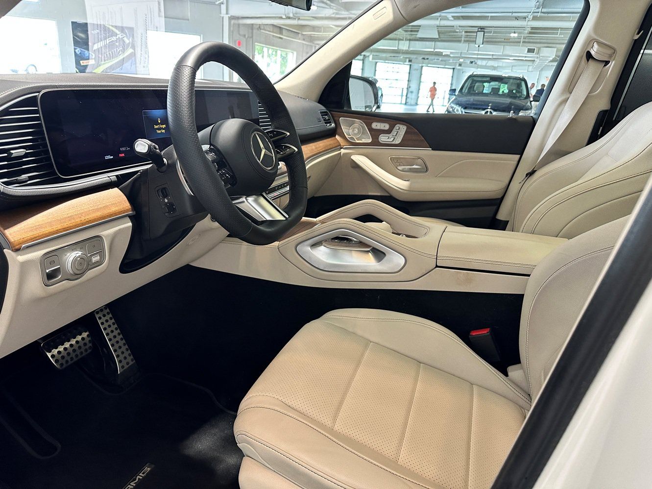 Certified 2024 Mercedes-Benz GLS 450 4MATIC image 7