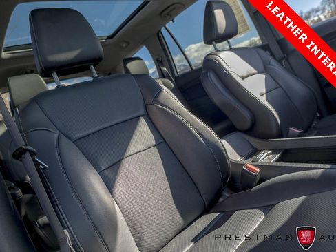 Used 2022 Honda Pilot Elite image 4