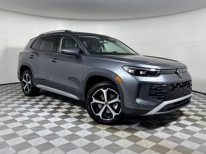 New 2026 Volkswagen Tiguan SE