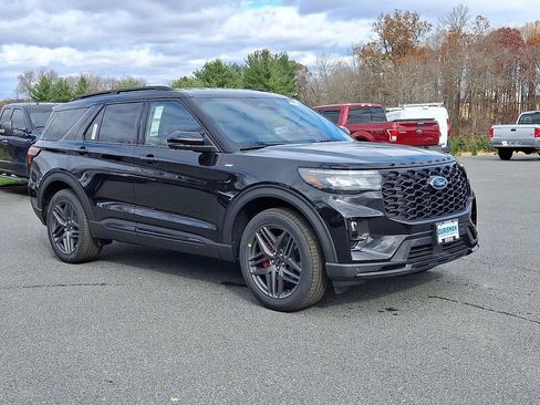 New 2026 Ford Explorer ST-Line w/ ST-Line Street Pack AWD/4WD image 1