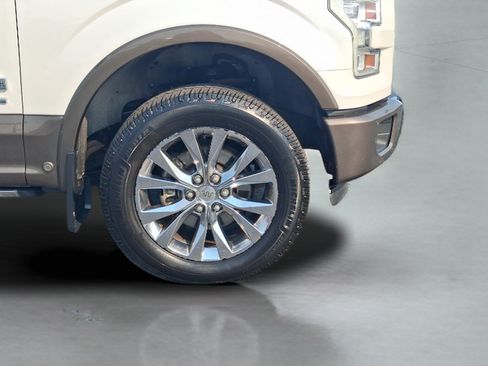 Used 2016 Ford F150 King Ranch w/ Equipment Group 601A Luxury AWD/4WD image 15