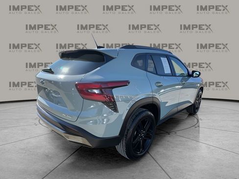 Used 2025 Chevrolet Trax ACTIV w/ Driver Confidence Package image 5